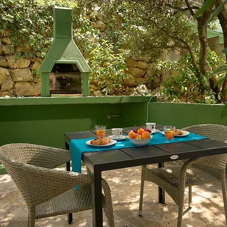 Daire Tilla's House Hvar Town