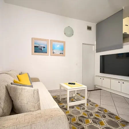 Tilla's House * Χβαρ