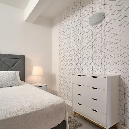 Tilla's House Apartment
