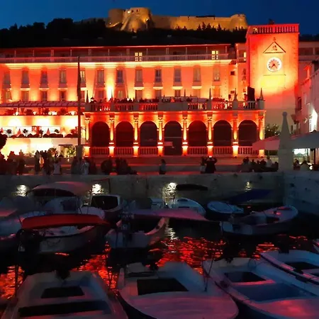 Apartman Tilla's House *